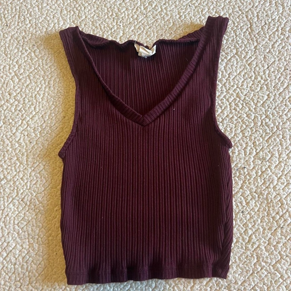 Sleeveless Burgundy Ribbed Top